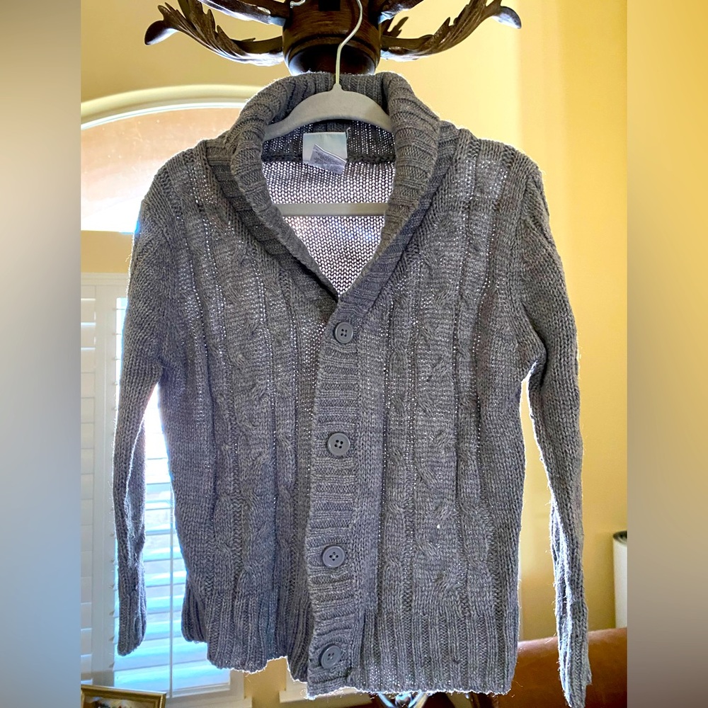 Grey cardigan in excellent condition 24 months boy